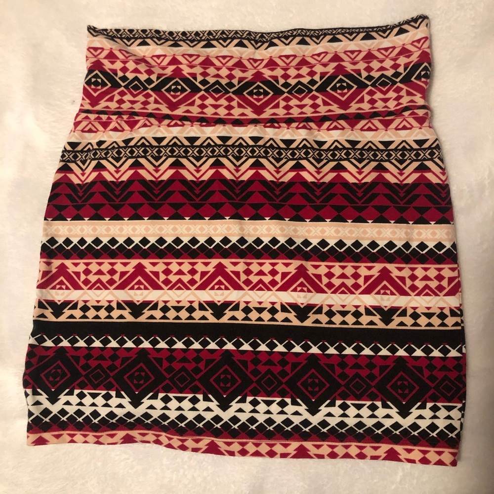 High waisted pencil skirt